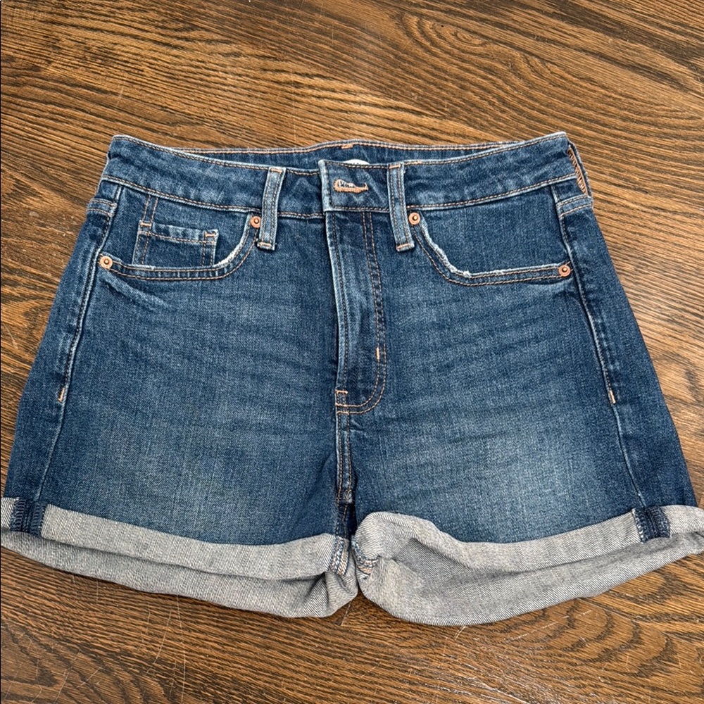 Old Navy OG. Short high rise size 4, and size 6